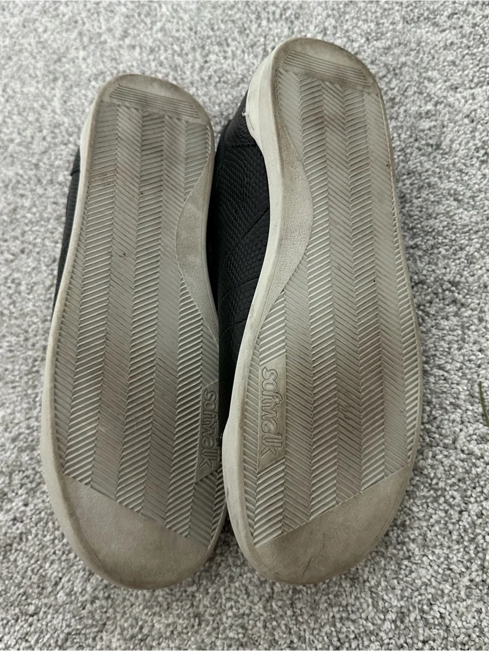Softwalk Black Sneakers Women’s Size 9 Tennis Shoes
